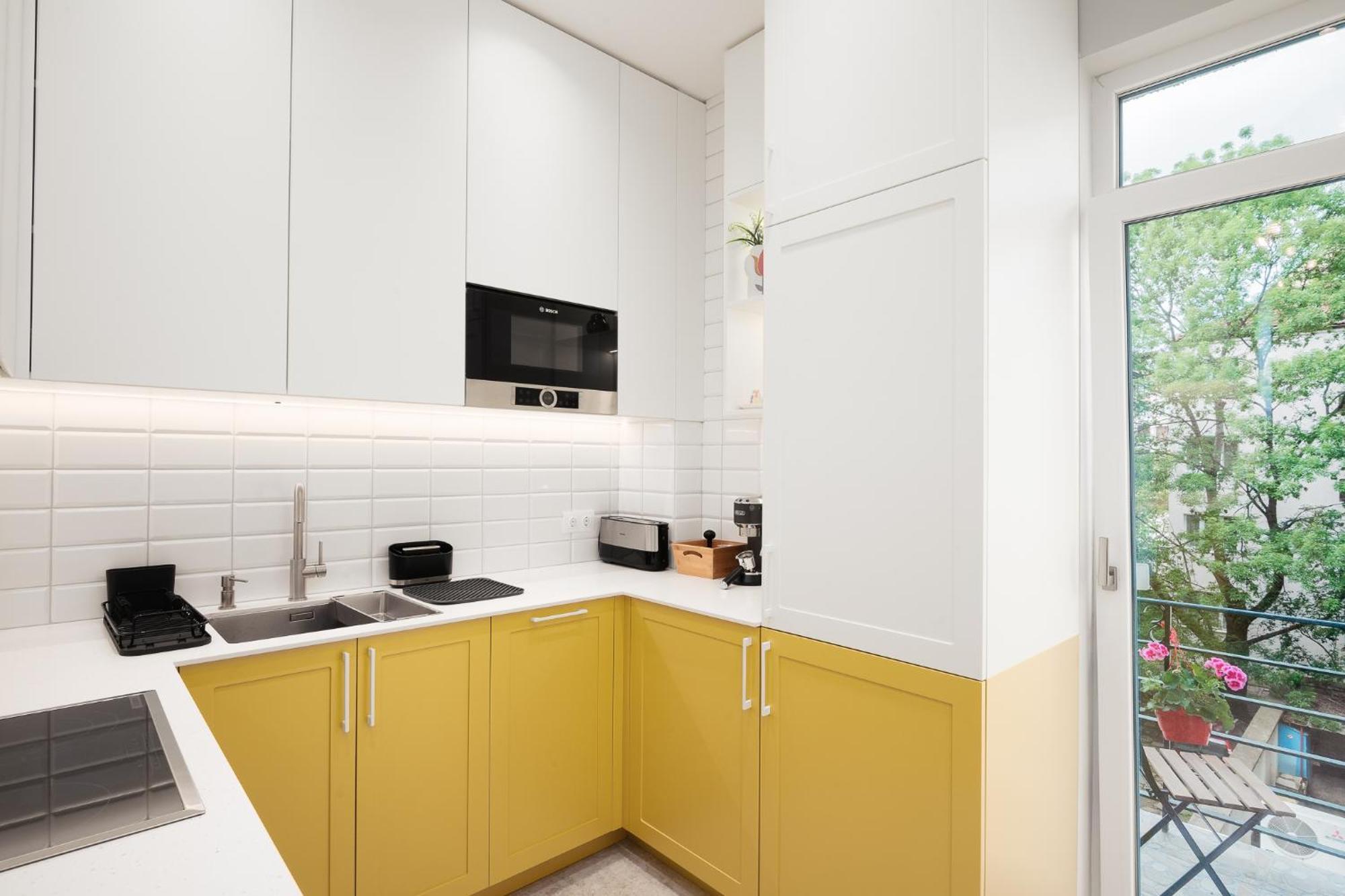 Brand New 2 Bdr Luxury In Centre Apartment